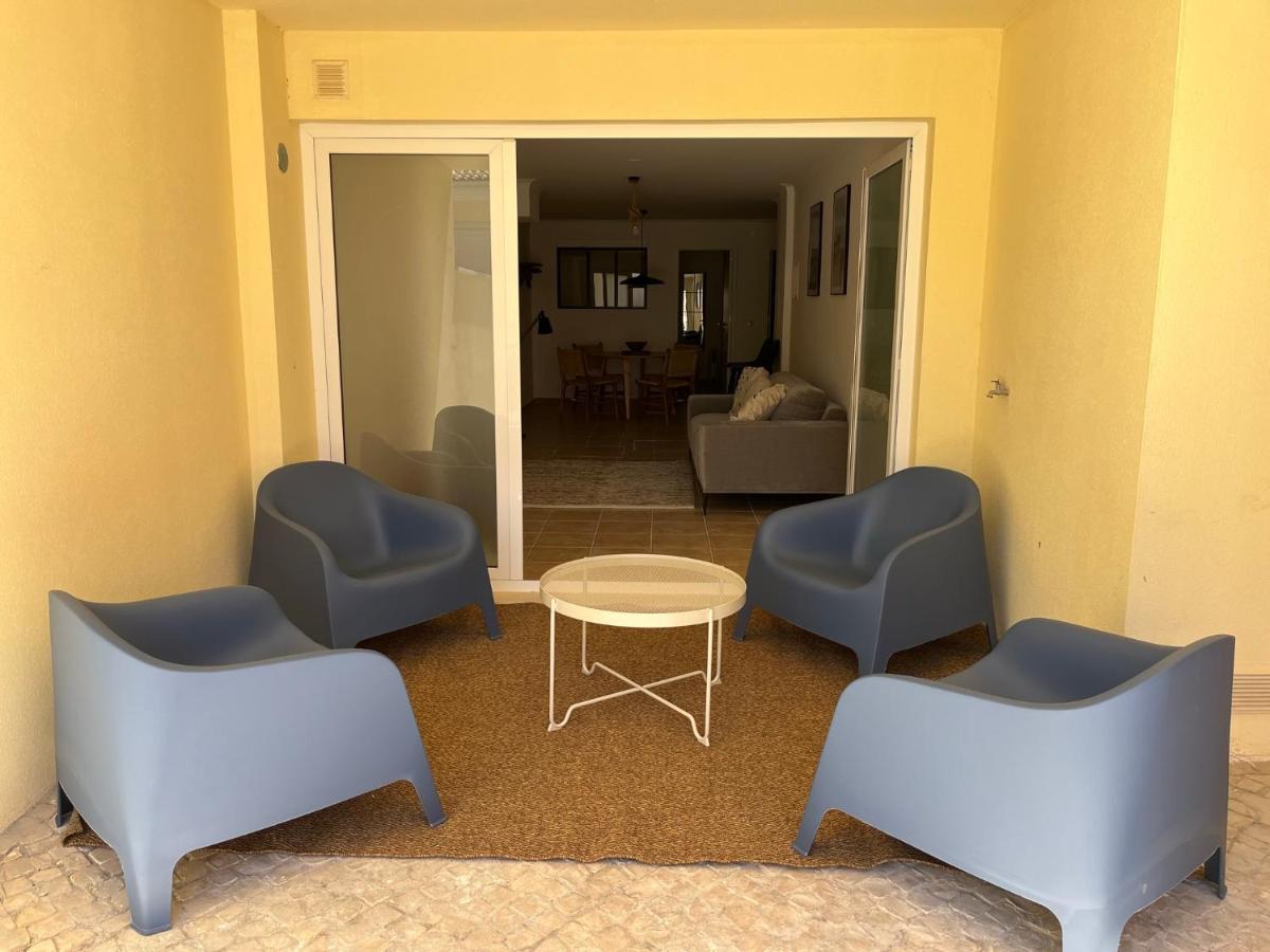 Accommodation In Sesimbra - Two Double Bedroom Exterior photo